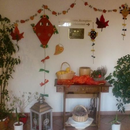 Konigshain Hotel & Restaurant "Zum Firstenstein" מראה חיצוני תמונה