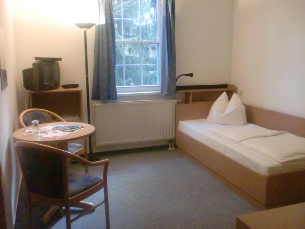 Konigshain Hotel & Restaurant "Zum Firstenstein" מראה חיצוני תמונה