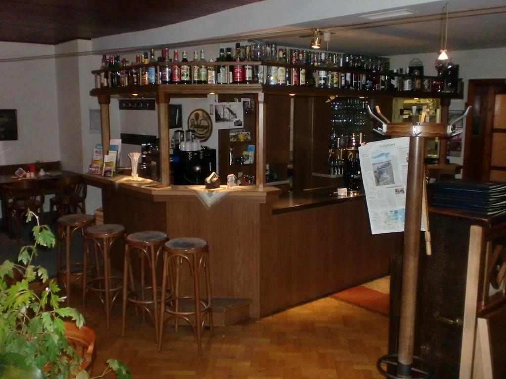 Konigshain Hotel & Restaurant "Zum Firstenstein" מראה חיצוני תמונה