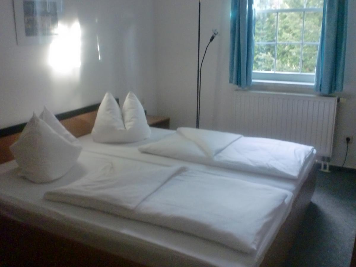 Konigshain Hotel & Restaurant "Zum Firstenstein" מראה חיצוני תמונה